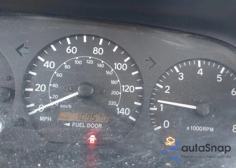 2000 Toyota Camry Le from USA, damaged, VIN JT2BG22K4Y0455775